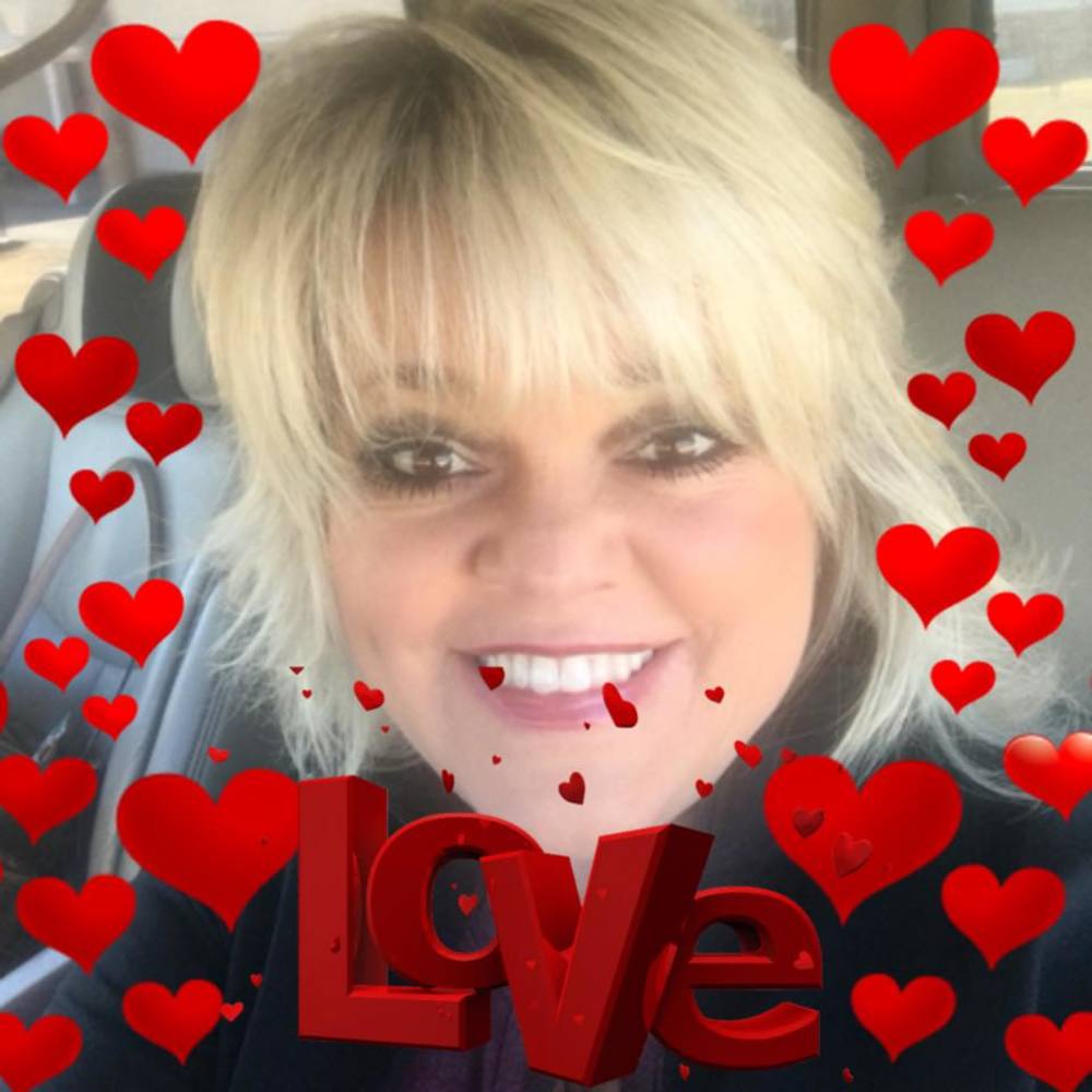 Meet your Posher, Kelly